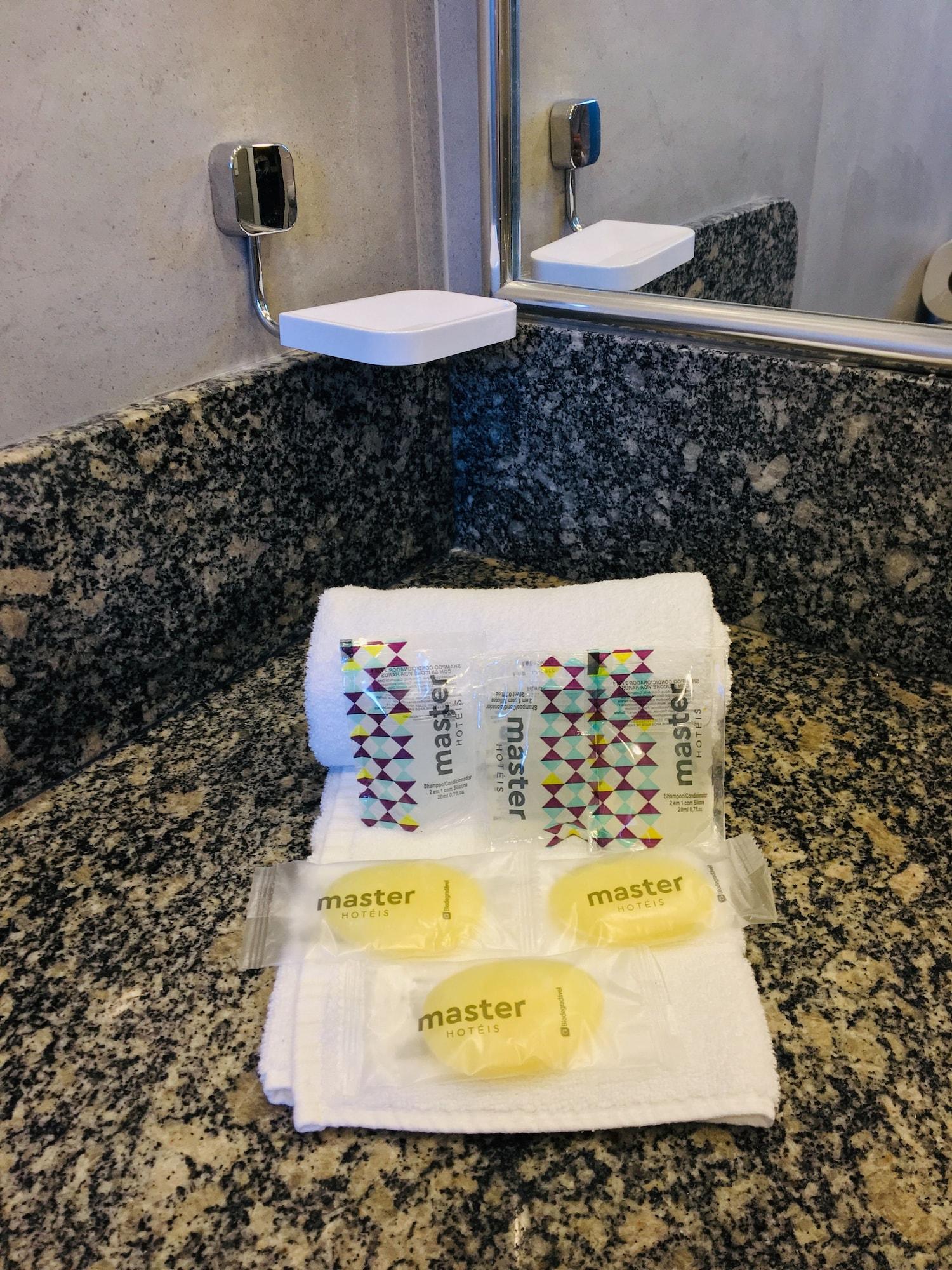 Hotel Master Express Baixa - Proximo A Ufrgs E A Santa Casa 3*