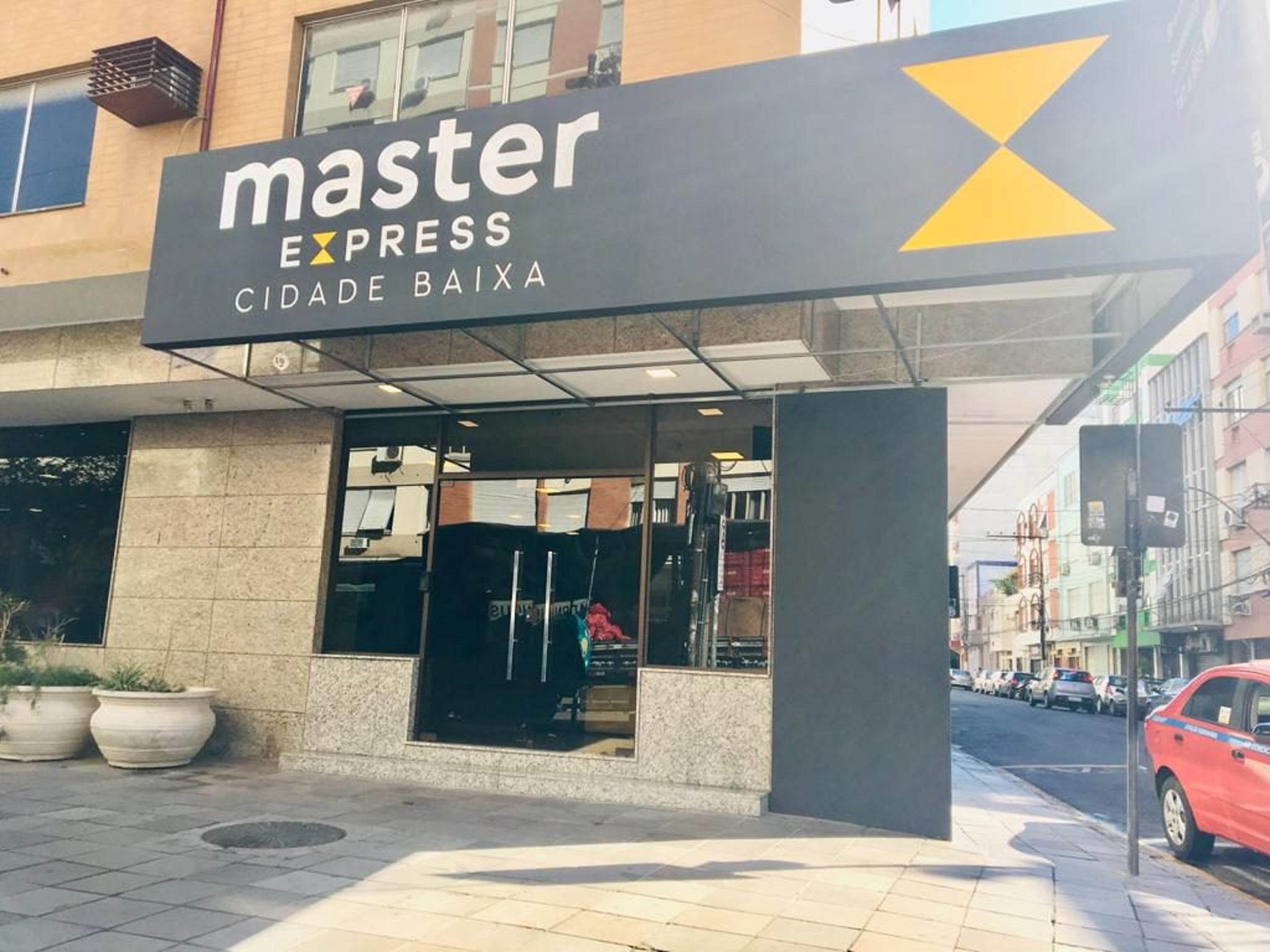Master Express Baixa - Proximo A Ufrgs E A Santa Casa 3* Porto Alegre