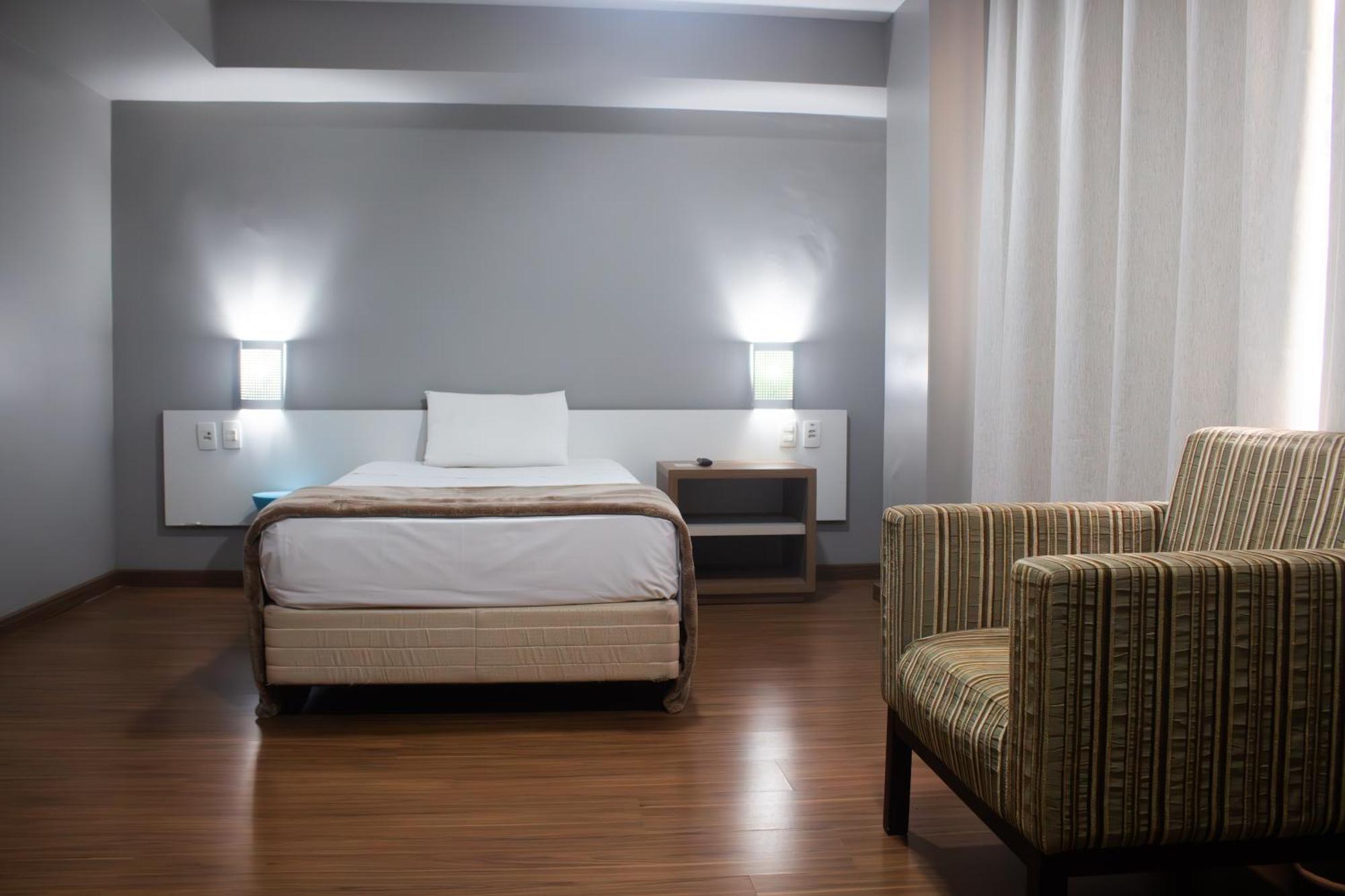 Master Express Baixa - Proximo A Ufrgs E A Santa Casa 3* Porto Alegre