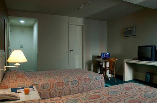 Hotel Master Express Baixa - Proximo A Ufrgs E A Santa Casa 3*