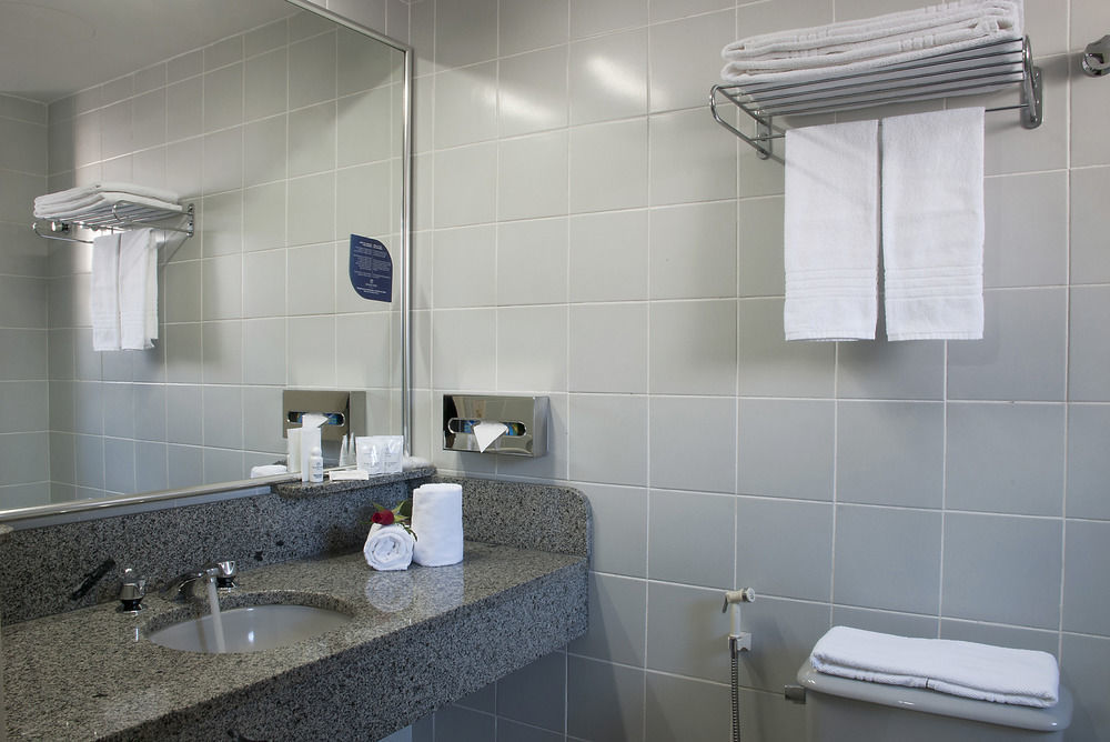 Hotel Master Express Baixa - Proximo A Ufrgs E A Santa Casa 3*