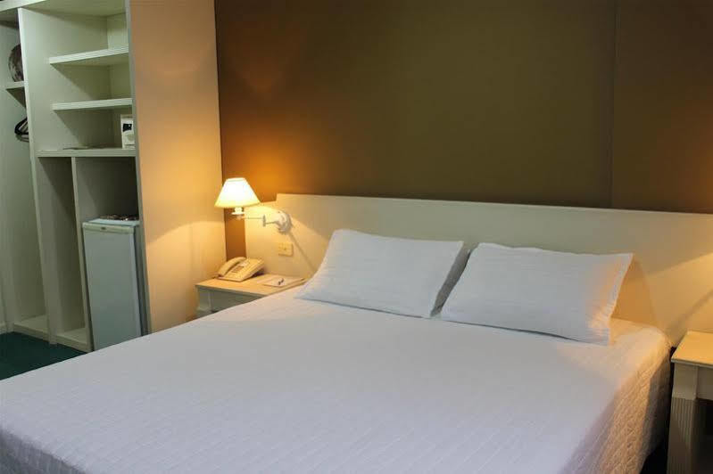 Master Express Baixa - Proximo A Ufrgs E A Santa Casa Hotel 3*
